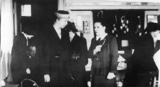 Photo - Eleanor Roosevelt and Lillian VanLoan