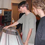 Students the mixing console - Link to photo